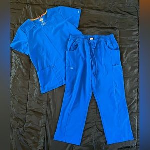 Blue Women's Petite Dickies Scrub Set